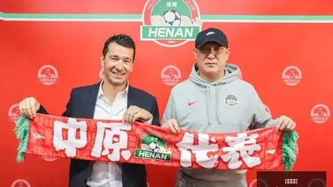 霍伊伦双响加纳乔助威，乐鱼体育官网，，曼联险胜欧联惊心动魄3-2逆袭战